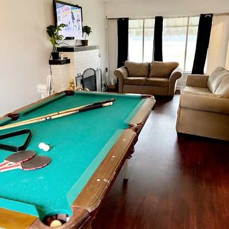 Vintage - 3 Bed House - North Surrey - Ping-Pong And Pool Table - Tv Cable 빌라 외부 사진